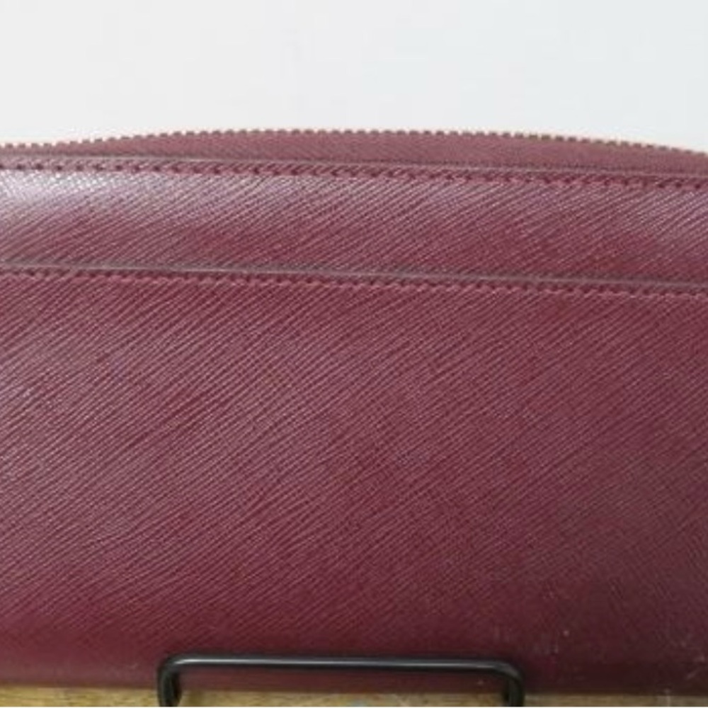 Kate Spade NY Brynn Large Continental Burgandy Zip Around Wallet EUC - Picture 5 of 7
